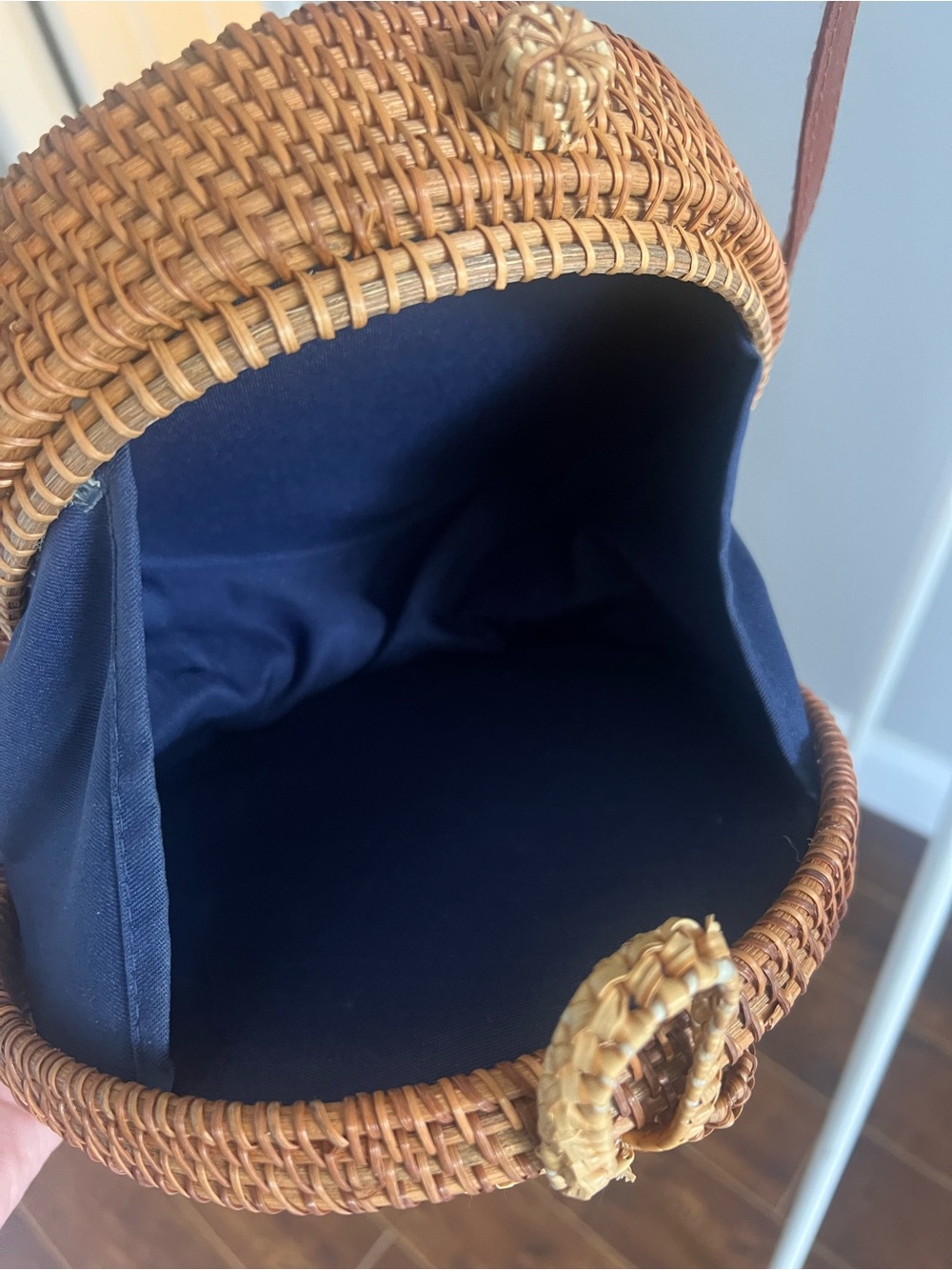 Round Rattan Crossbody Bag with Bow Detail - Picture 6 of 10